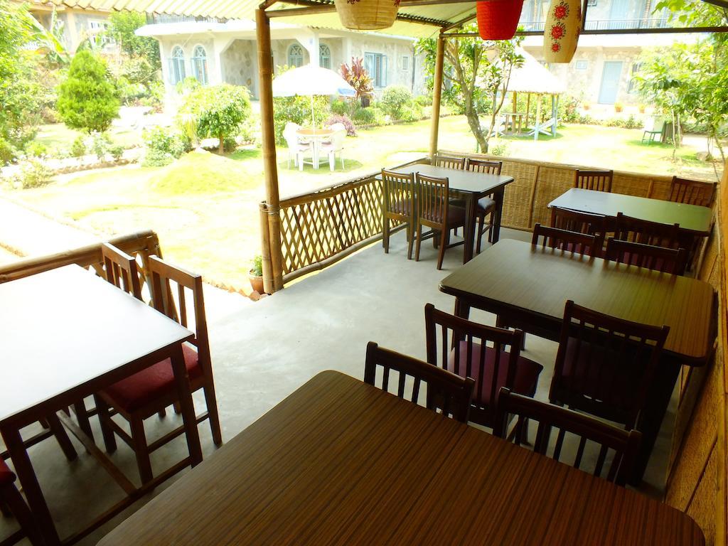 Hotel Greenland Pokhara Esterno foto